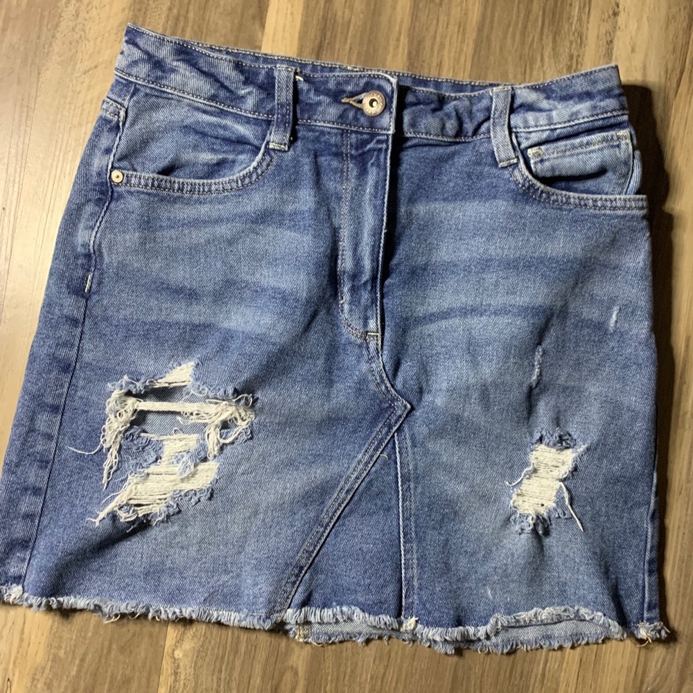 Jean skirt with holes